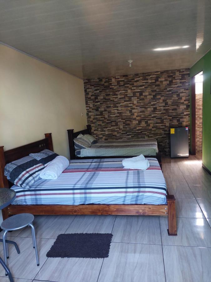 Anchia - Hostel Alajuela Extérieur photo