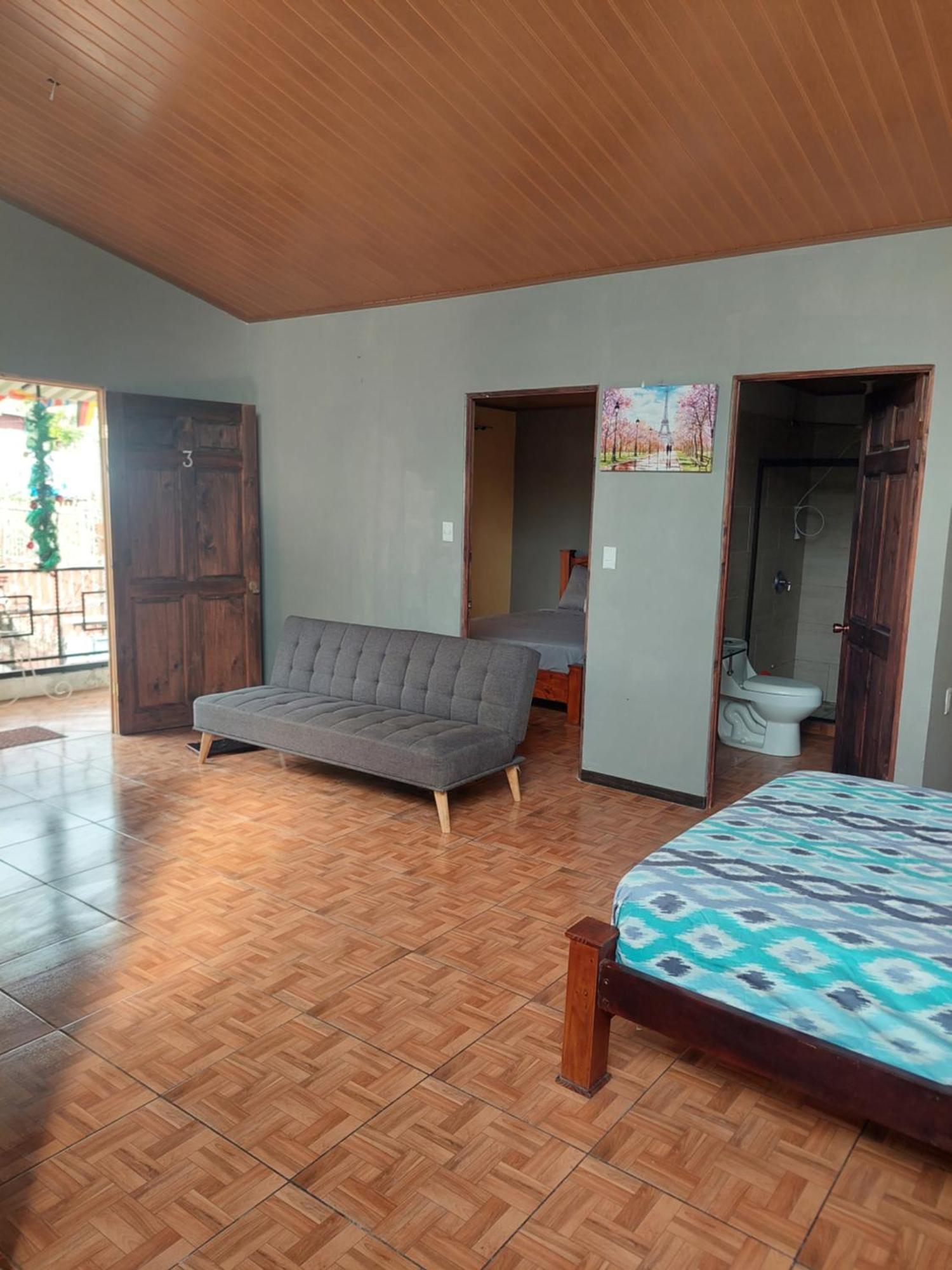 Anchia - Hostel Alajuela Extérieur photo