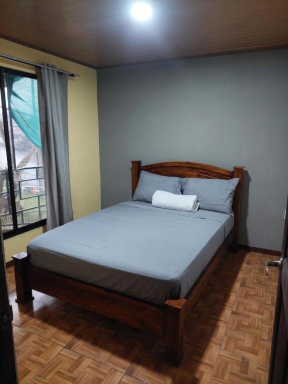 Anchia - Hostel Alajuela Extérieur photo